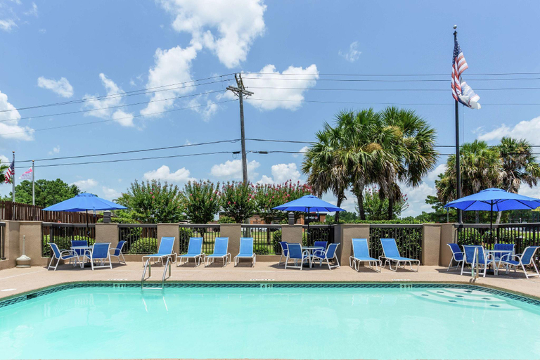 Sport & Beauty, Hampton Inn Biloxi/Ocean Springs, Jackson