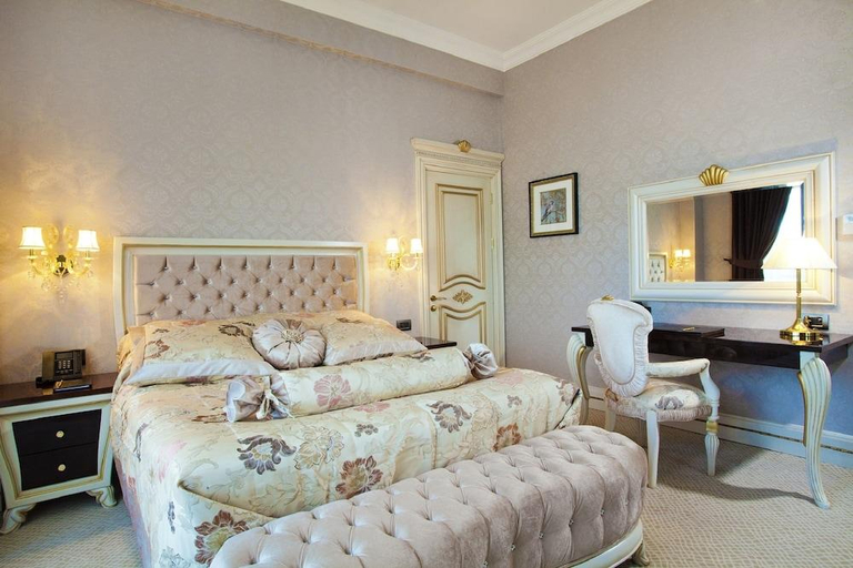 Bedroom 2, Ayan Palace Hotel, Tovuz