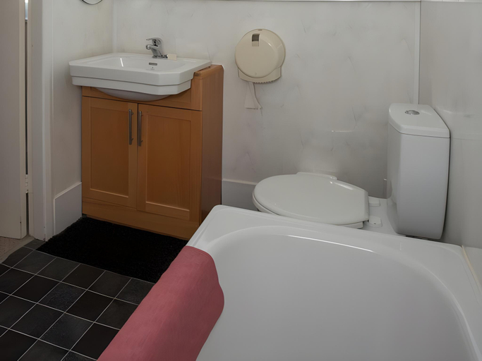 Bathroom 4, Cavendish Hotel, Torbay