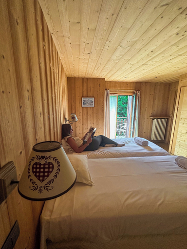 Bedroom 3, L’Arveyron Open House, Haute-Savoie