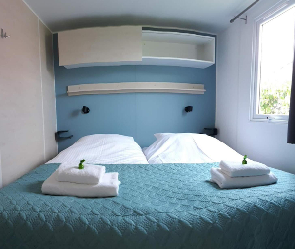 Bedroom 3, Simmerwille- rustig overnachten in de Alde Feanen, Boarnsterhim