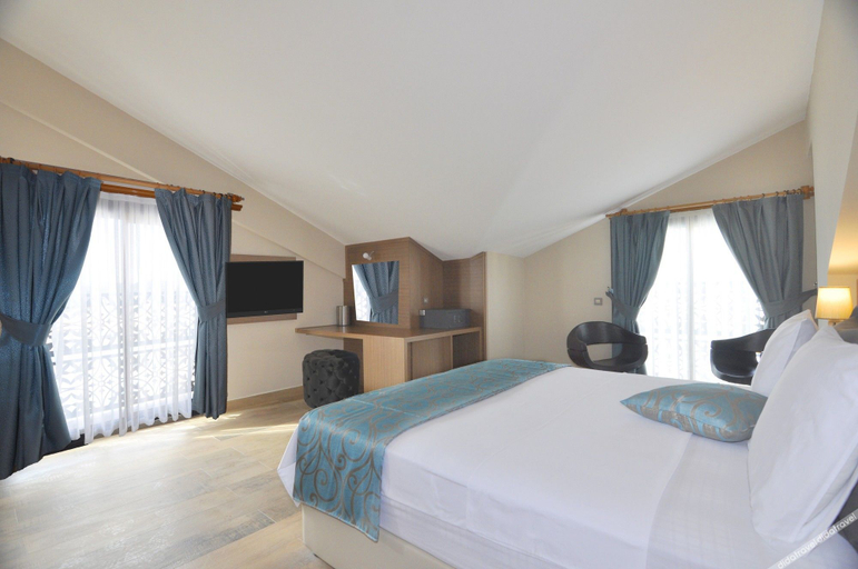 Bedroom 2, Dalyan Live Spa Hotel, Ortaca