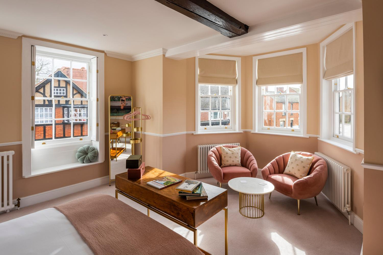 Others 5, The George Hotel, Cambridgeshire