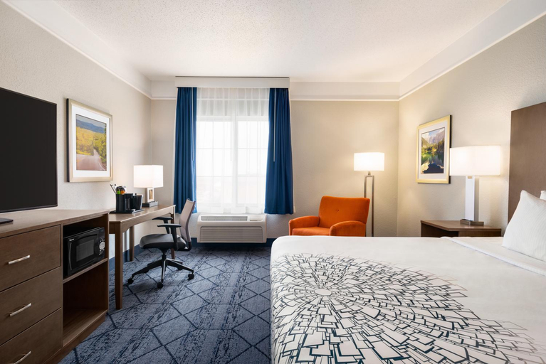 Bedroom 3, La Quinta Inn & Suites by Wyndham Rapid City, Pennington