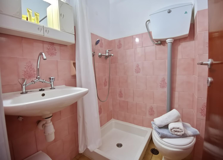 Bathroom 2, Villa Konstantinos, Thessaly