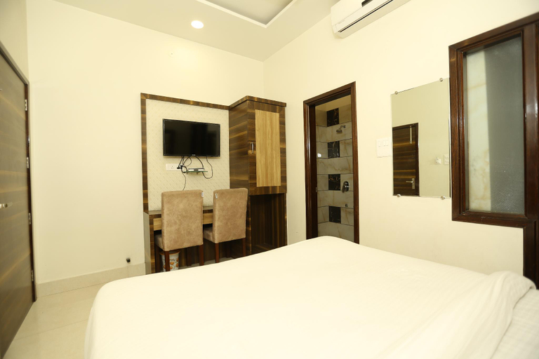 Bedroom 1, OM SAI B&B, Amritsar