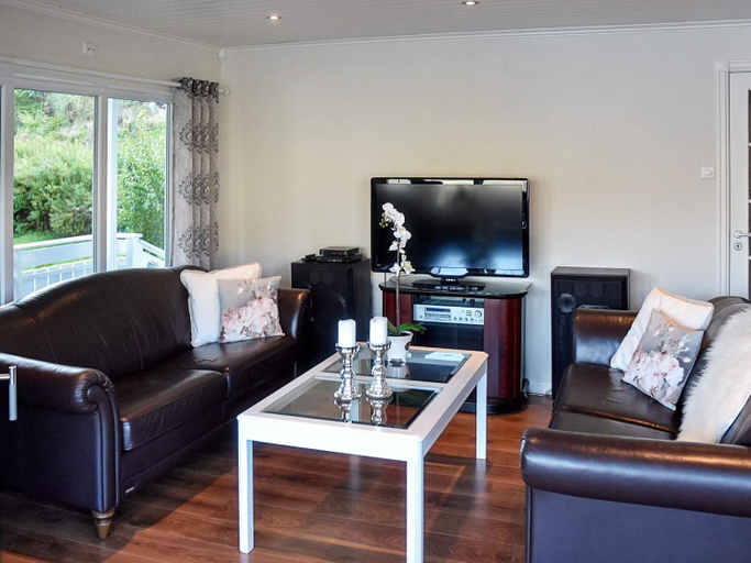 Others 3, person holiday home in Folkestad, Volda