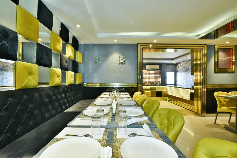 Food & Drinks 3, Hotel Puri Palace, Amritsar