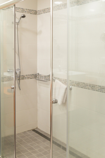 Bathroom 4, Pierre & Vacances Tenerife-Marazul del Sur, Santa Cruz de Tenerife