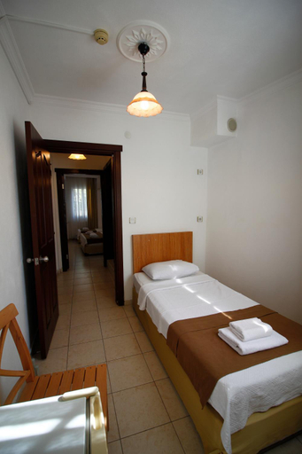 Bedroom 2, Bonapart Hotel, Çeşme