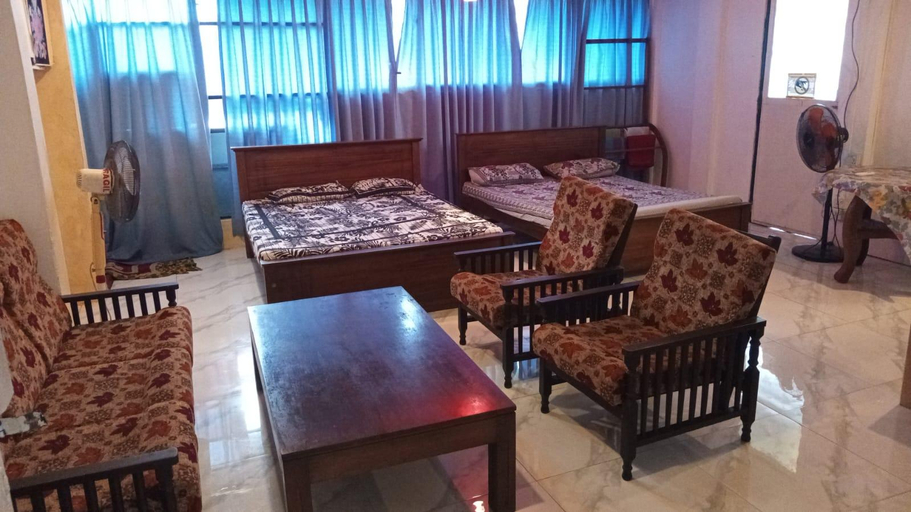 Others 4, The Beehive Hotel, Thimbirigasyaya