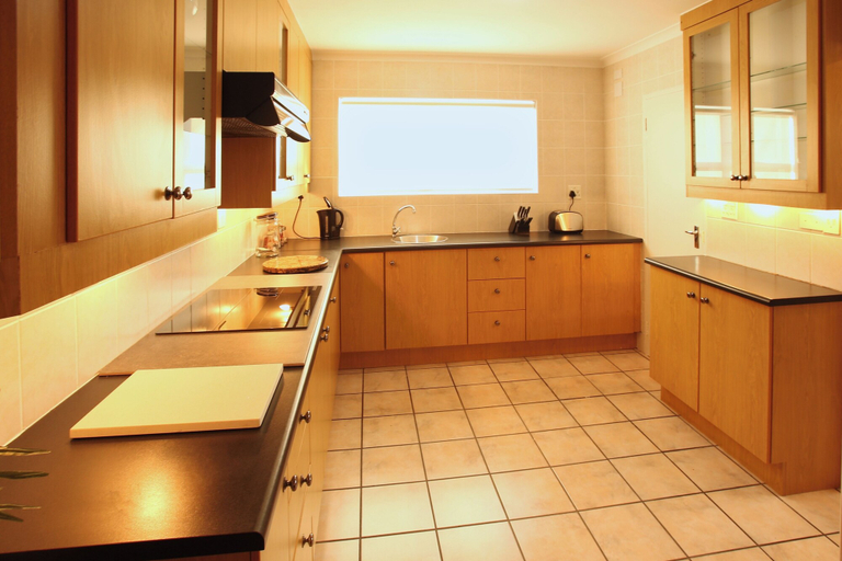Private kitchen 4, Coastal Calm Langebaan 6 Sleeper, West Coast