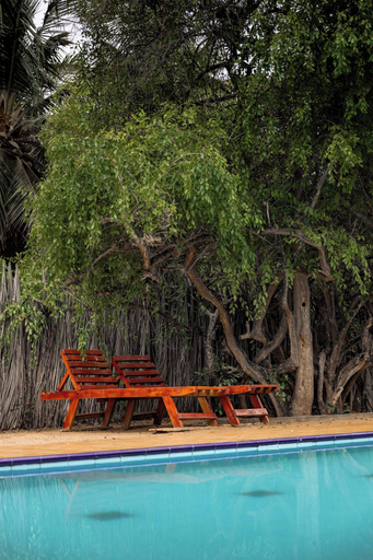 Outdoor pool 2, Roshanne Beach Resort, Kalpitiya