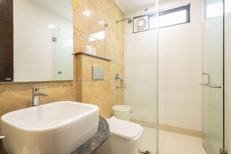 Bathroom 4, Hotel Gold Souk - Karol Bagh, Delhi