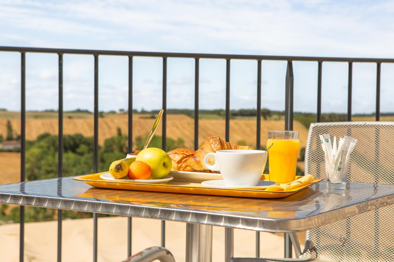 Food & Drinks 3, Logis Hotels - Le relais des deux vallees - Hotel et restaurant, Tarn