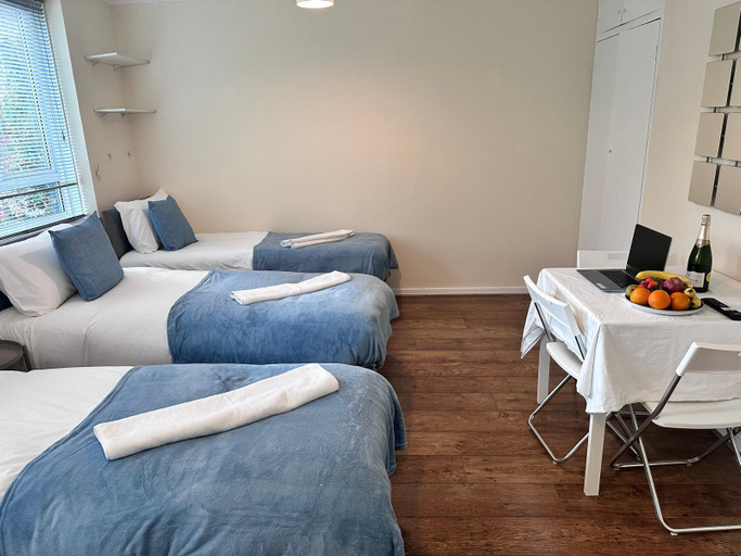 Others, Camden Rooms shared Bathroom and Kitchen, London