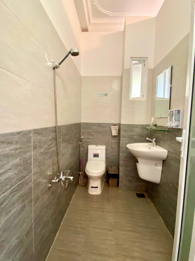 Bathroom, Sakura House, Đà Lạt