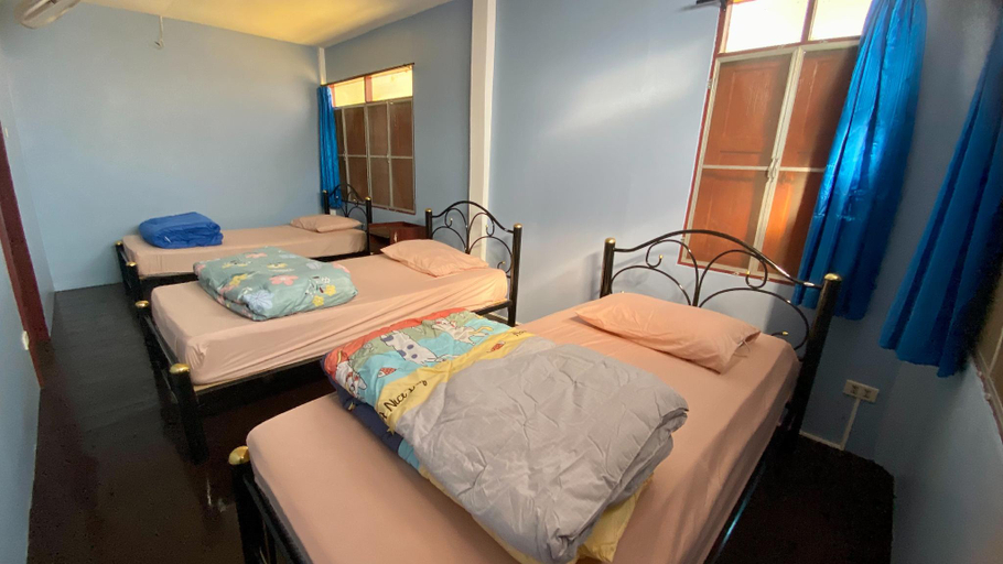 Bedroom 2, Home stay at tapae Chiang Mai , Muang Chiang Mai