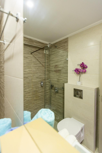 Bathroom 4, TREFON Hotel Apartments & Family Suites, Crete