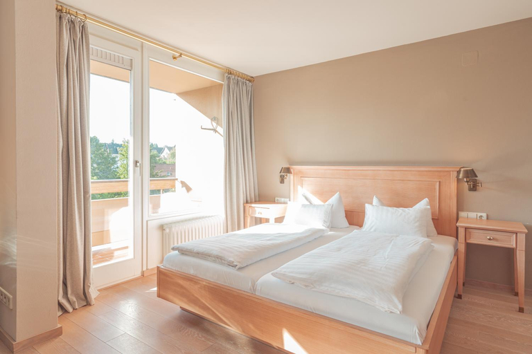 Bedroom 2, Hotel Restaurant zur Sonne St. Peter, Breisgau-Hochschwarzwald