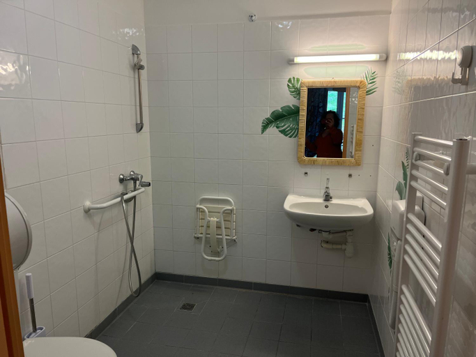 Bathroom 2, L EVASION, Aude