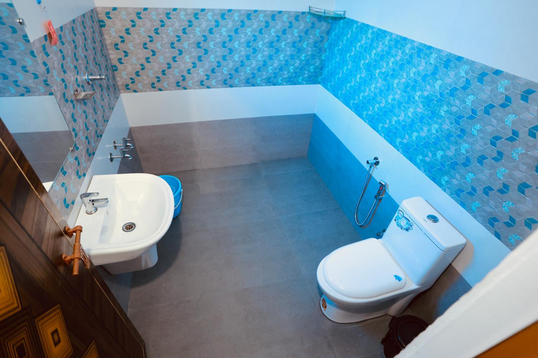Bathroom 2, Marari Moriyah Homestay, Alappuzha