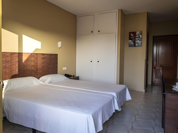 Bedroom 3, Hotel Aeropuerto Sur, Santa Cruz de Tenerife