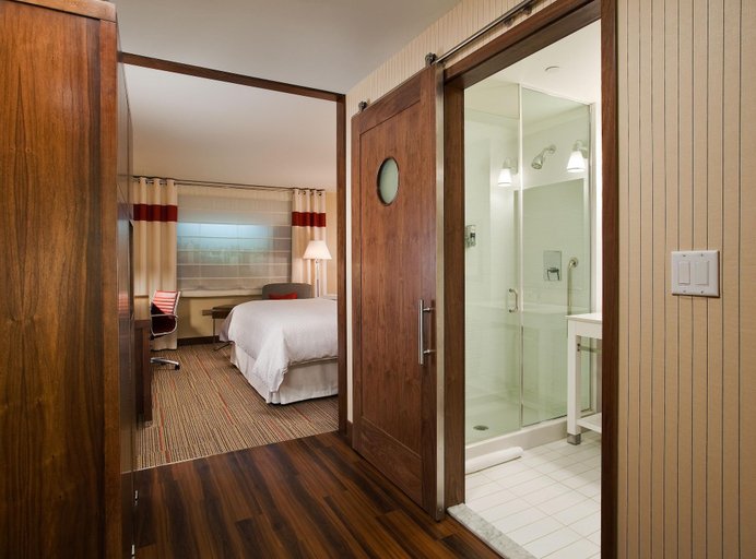 Bathroom 5, The Crossroads Hotel, Newburgh, Orange