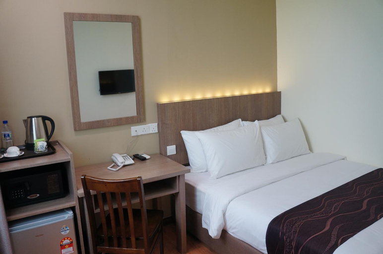 Bedroom 4, LABUAN JATl HOTEL, Labuan