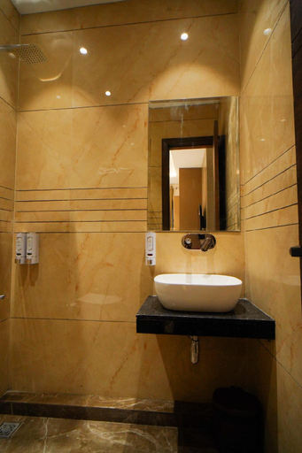 Bathroom 3, Hotel Ammison Inn & Suites, Amritsar