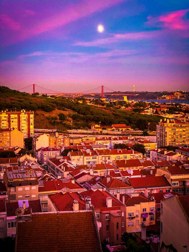 Others 3, Ideally located with perfect views, Oeiras