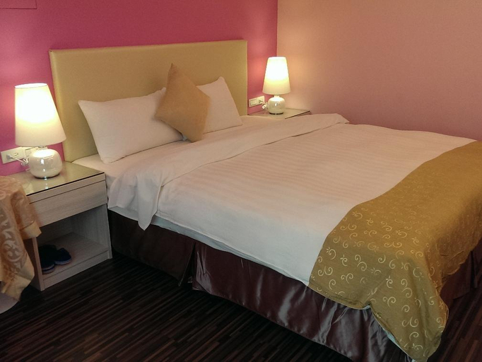 Bedroom 3, Meifon Hotel, Pingtung