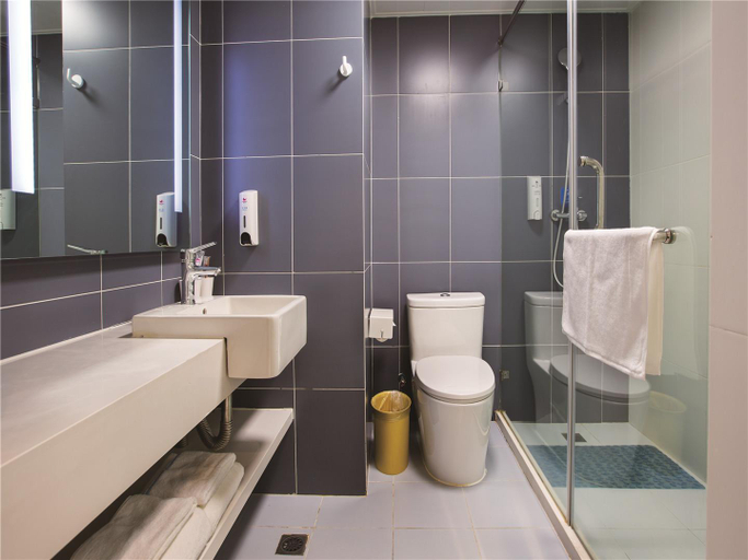 Bathroom 3, Hanting Hotel Nanjing Minggugong Ruijin Road, Nanjing