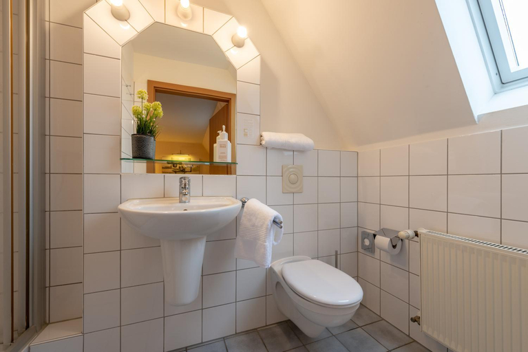 Bathroom 2, Hotel Werk II, Borken