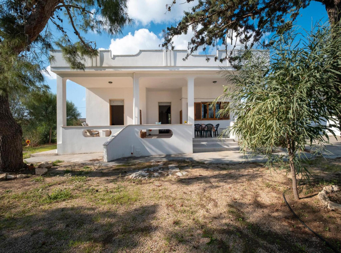 Exterior view, Villa Acqua Azzurra Con Parcheggio Privato e Clima, Lecce