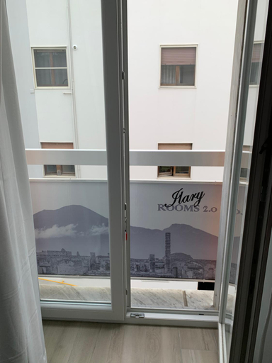 Others 4, Ilary Rooms 2.0, Napoli