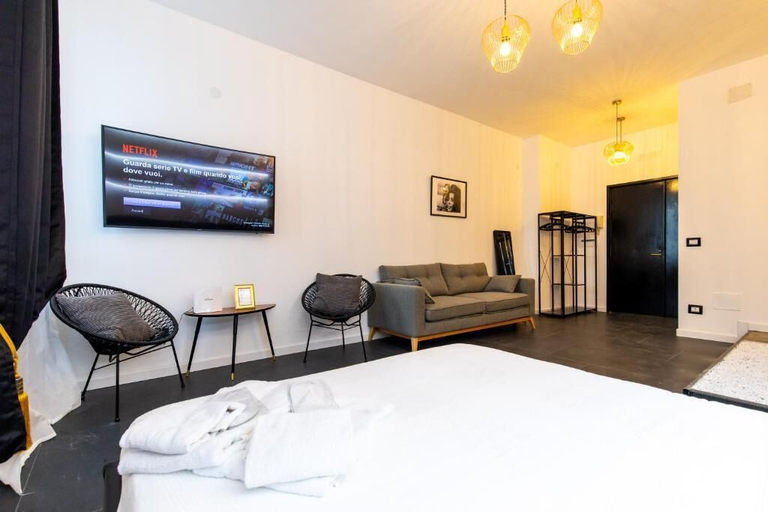 Bedroom 2, Munì Boutique Flat by Babylon Stay, Napoli