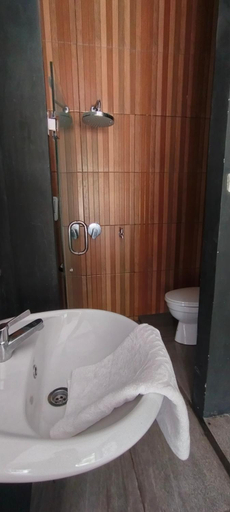 Bathroom 5, Mercusuar Resort Jepara, Jepara