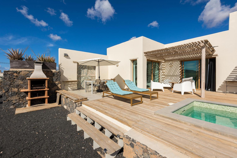 Others 3, In Lajares Villa Take a swim in our 15m long pool, Las Palmas