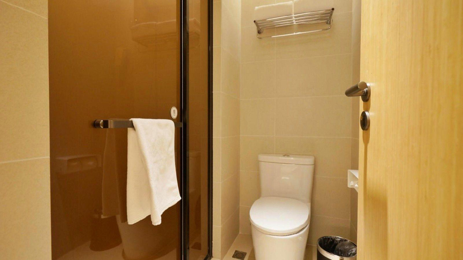 Bathroom 4, Ji Hotel Nanjing Longpan Zhong Road, Nanjing