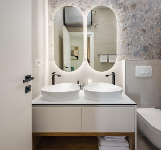 Bathroom 4, 48 Rooms Split, Split