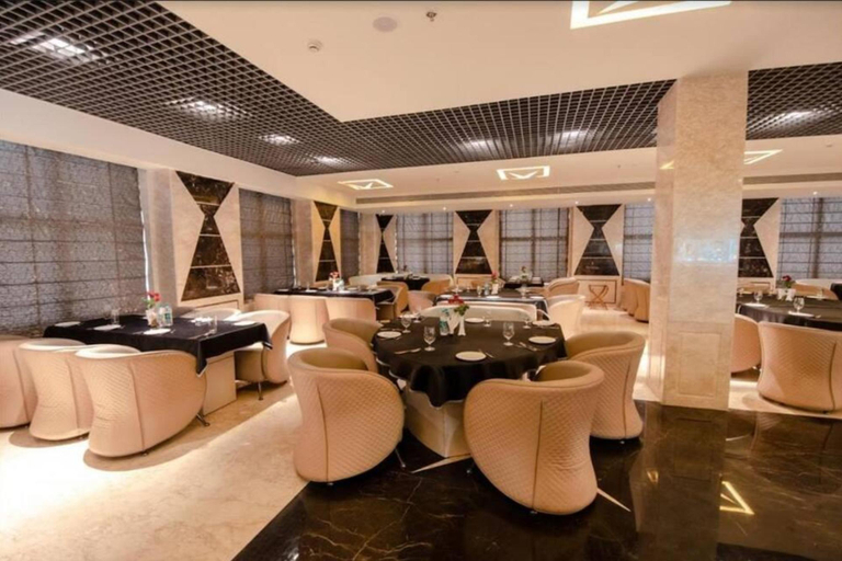 Food & Drinks, SHAWN ELIZEY, Jabalpur