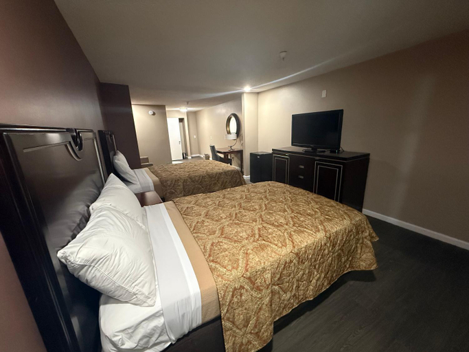 Others 3, Magnolia Bay Hotel and Suites, Clayton