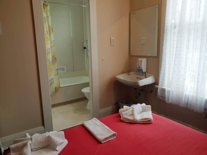 Bathroom, Gretna Hotel Taihape, Rangitikei