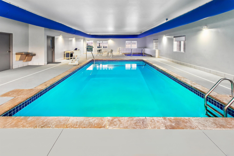 Sport & Beauty 4, Spark by Hilton Rochester South, Olmsted