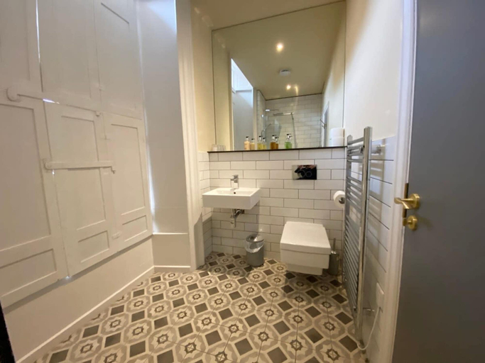 Bathroom 4, Claremont The Deakin, Leeds