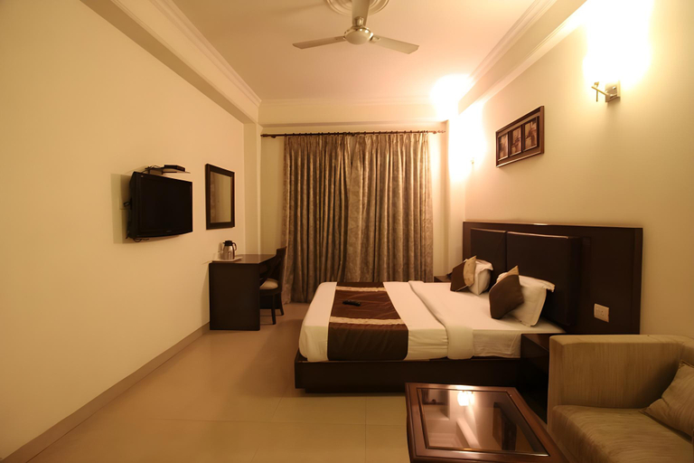 Bedroom 2, HOTEL FLY ROOMS, Delhi