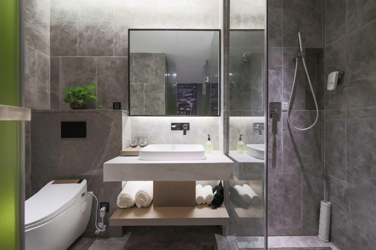 Bathroom 4, ibis Styles Nanjing South Railway Station North Square Hotel, Nanjing