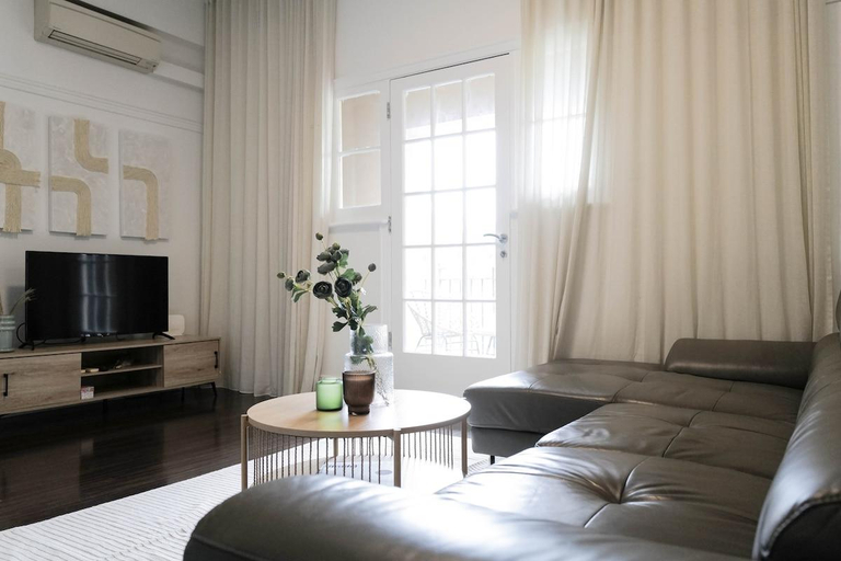Others 5, Apartment in Darlinghurst, Sydney
