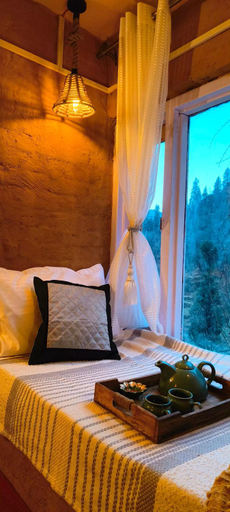 Bedroom, Mud Stays, Uttarkashi